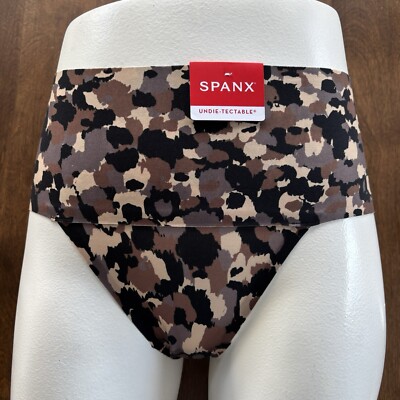Spanx Undie-Tectable Thong Panty Small #SP0115 Brushed Collage Print - NWT