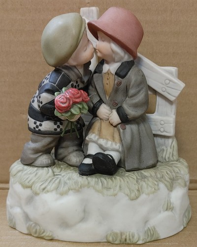 Enesco - Our Love is Divine Red is Passionate - Musical - Unforgettable - 506583