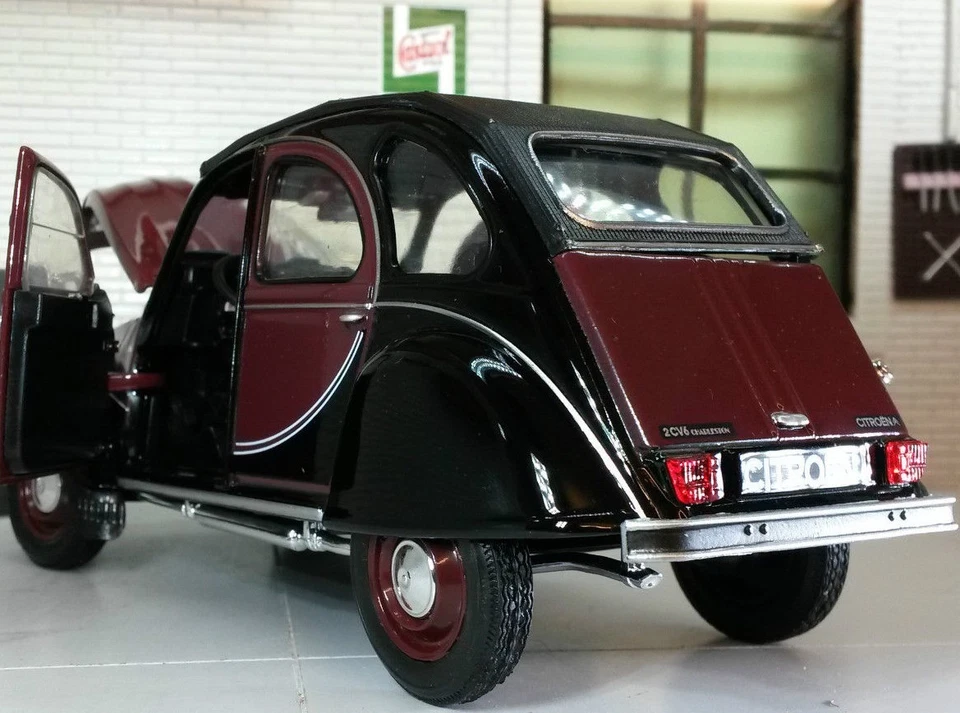 1:24 Citroen 2CV Charleston Maroon Welly Diecast V Detailed Model G LGB Scale  - Image 4 of 4