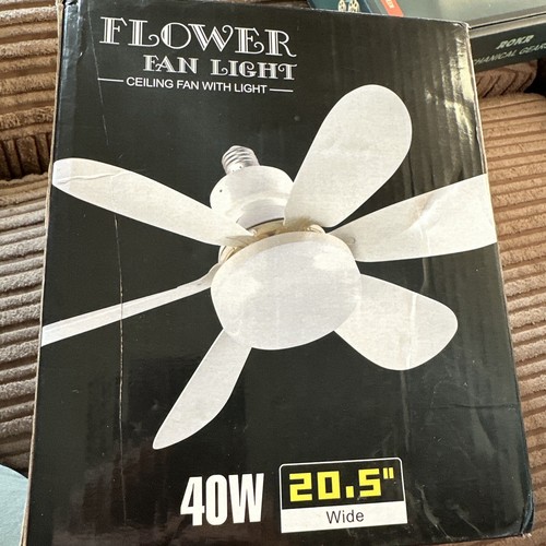 vida Flower Ceiling Fan with Light - White