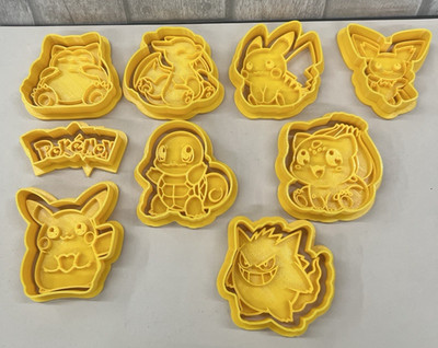 Pokemon Cookie Cutters + insert -18 pieces