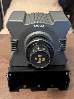 Moza r5 sim racing force feedback wheel base only.  WORKING, almost brand new.