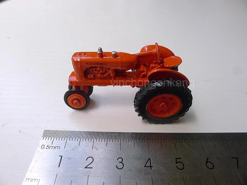 2003 ERTL 1/64 Allis Chalmers WD-45 Narrow Front Tractor 13372 - Image 4 of 4