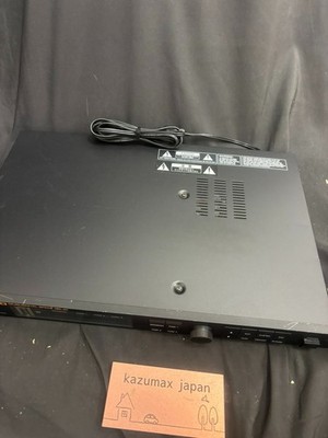 Roland SDE-330 Dimensional Space Delay Digital Rackmount Effects Processor