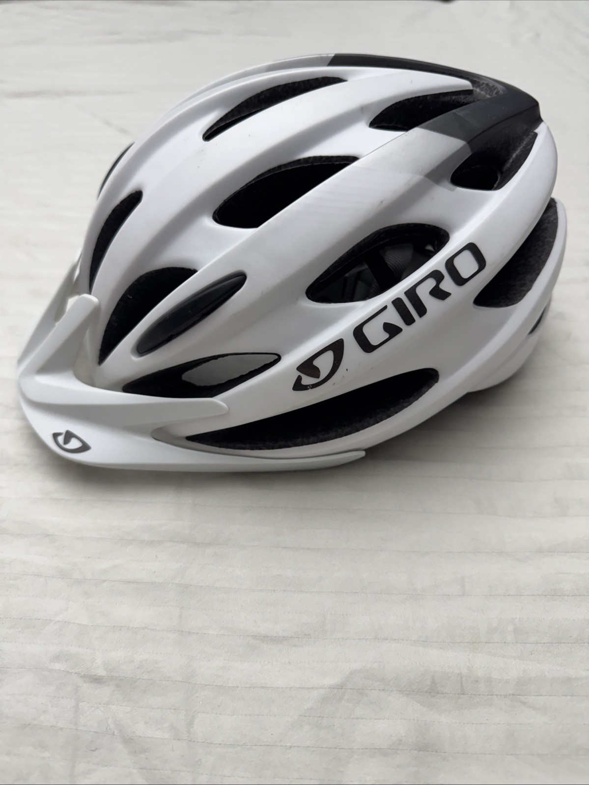 Giro Revel Adult Bike Helmet Universal Fit, Black/Grey, 54-61cm