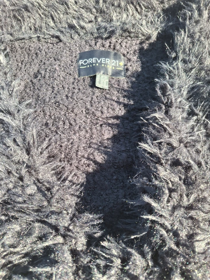 Chaleco negro Forever 21 Outerwear talla 2x 3x piel falsa Foto 2 de 4