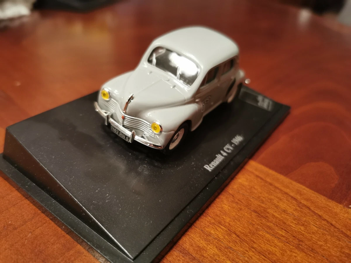 Petite voiture de collection miniature sale