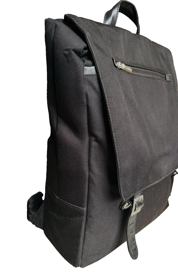 Moshi Helios Lite Bolso para Laptop Mochila Titanio Negro Cuero Magnético Microfibra Foto 4 de 4