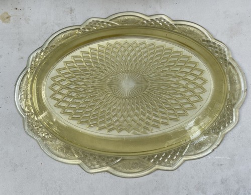 Vintage Yellow Amber Depression Glass Oval Serving Platter - Picture 2 of 4