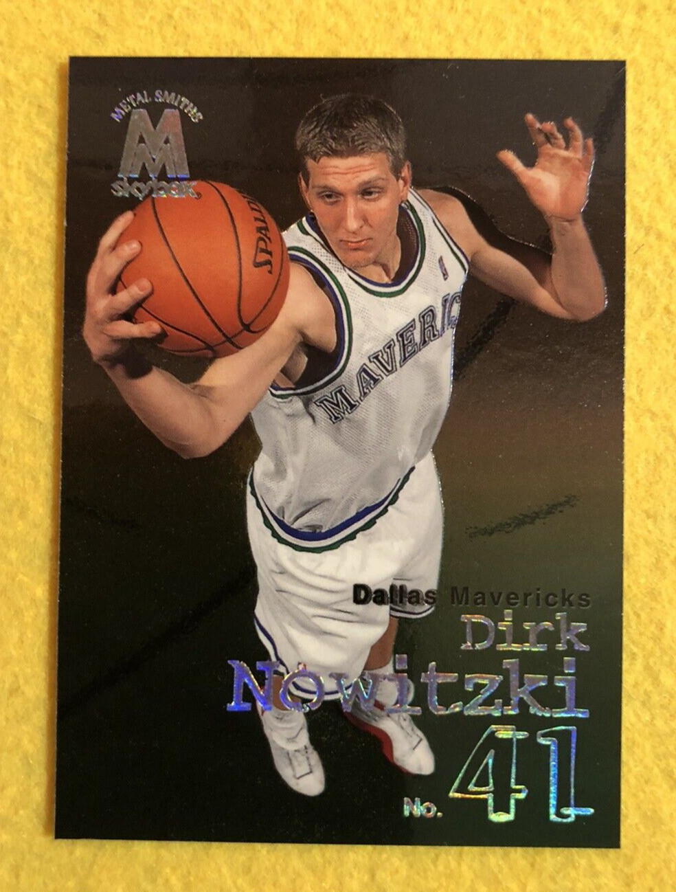 1998 99 Skybox Molten Metal Dirk Nowitzki RC Dallas Mavericks #35