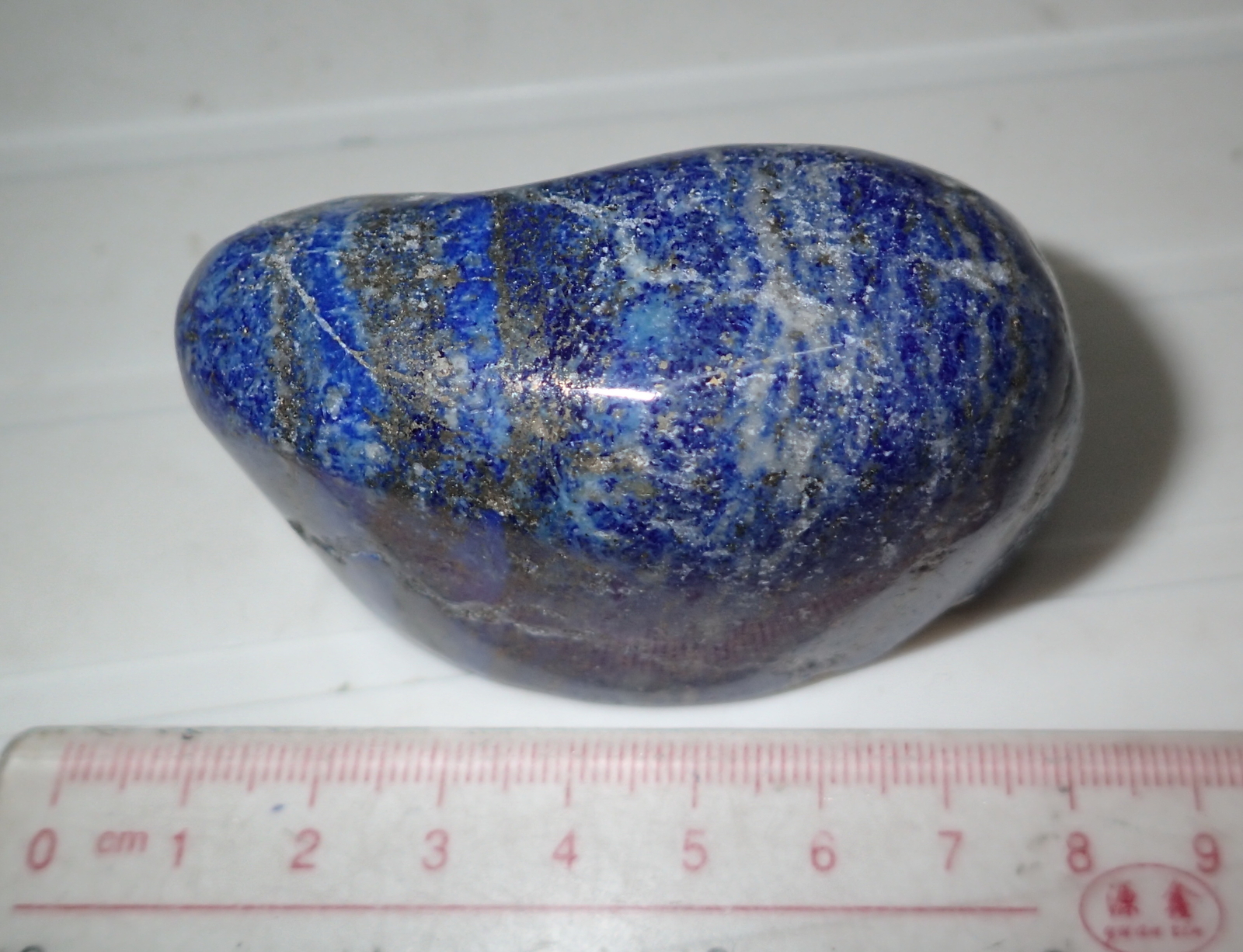 Piedra de lapislázuli grande bien pulida de Afganistán 202,8 gramos 65x45x38 mm