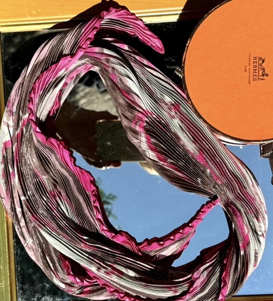 爱马仕手风琴围巾(巴黎买) — 第 3/4 张图片