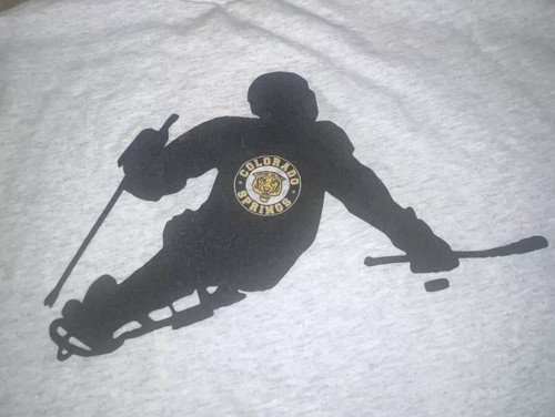 Colorado College Tigers Sled Hockey Team Men’s Gray XL T-Shirt Double Sided CC - Picture 7 of 7