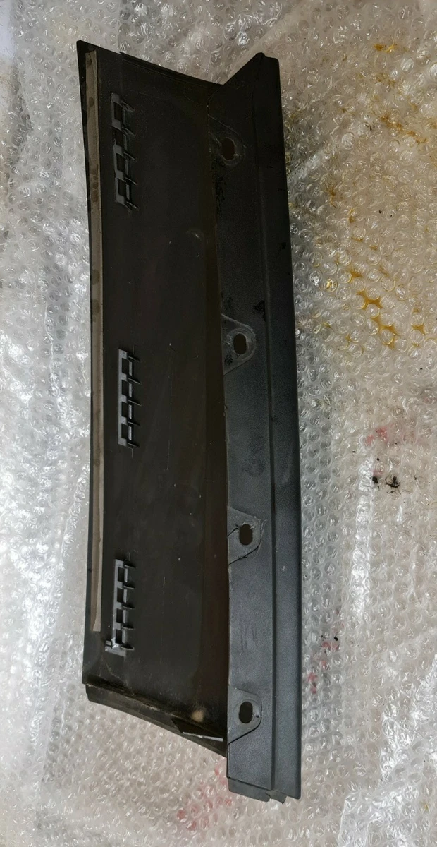 LAND ROVER FREELANDER 2 REAR DRIVER SIDE D PILLAR TRIM 6H5229148 