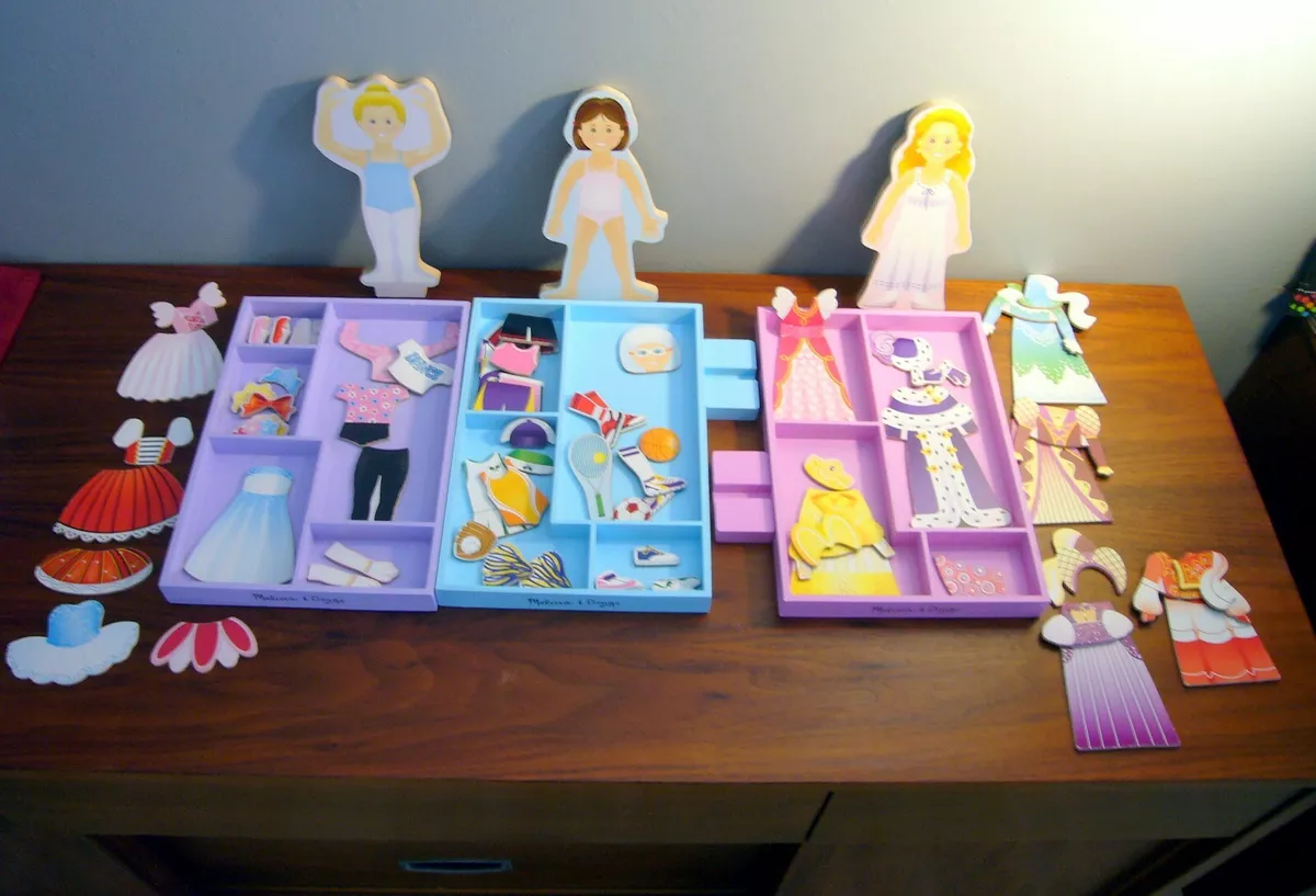 Melissa & Doug Wooden Magnetic Dress Up Princess Paper dolls