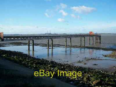 Foto 6x4 Rohrpier East Tilbury Pier trägt Drainagerohr in den Fluss Th c2009