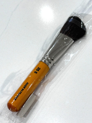 Make Up For Ever Professional Paris Blush Brush 25 S