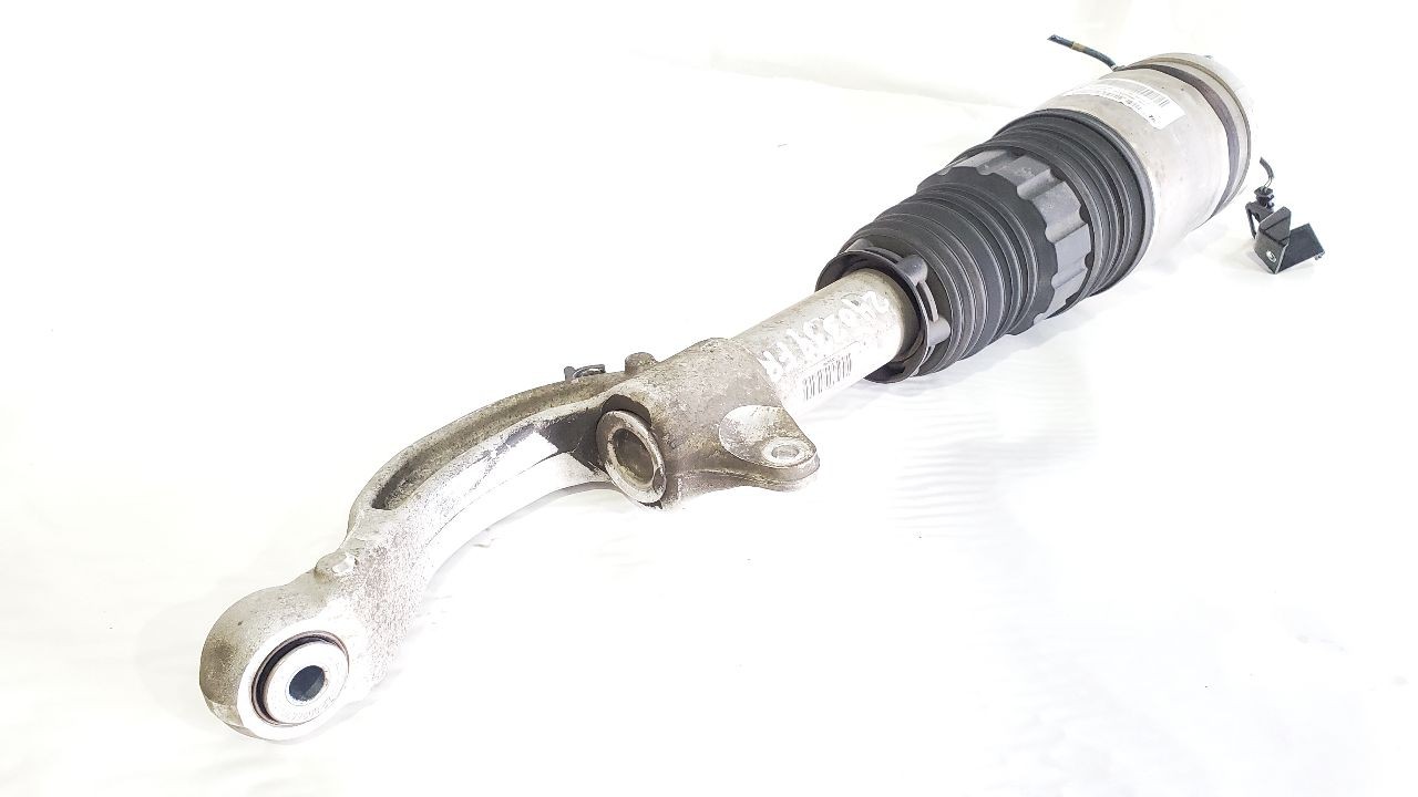 2017 Maserati Levante OEM Air Front Right Strut Assembly 06700374360