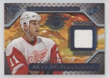 2000 Pacific Private Stock Titanium Game-Used Gear Mathieu Dandenault #95 0uj7