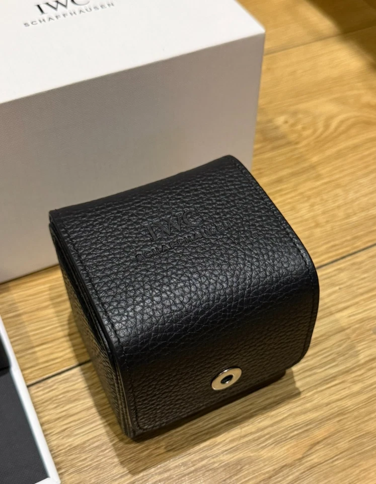 Caja de presentación de reloj IWC Schaffhausen original genuino y estuche de viaje de cuero Foto 4 de 4