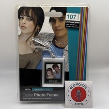 Vivitar Key Chain Digital Photo Frame Black 1.5" Screen Rechargeable Battery