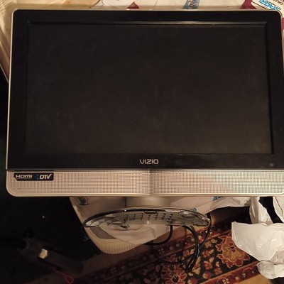 vintage VIZIO HDTV Flat Panel TV HDMI Black Silver WORKS GREAT