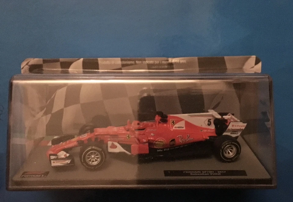 p 398 - Scala 1/43 - FORMULA 1 - FERRARI SF70H di Sebastian Vettel (2017) - Immagine 2 di 4