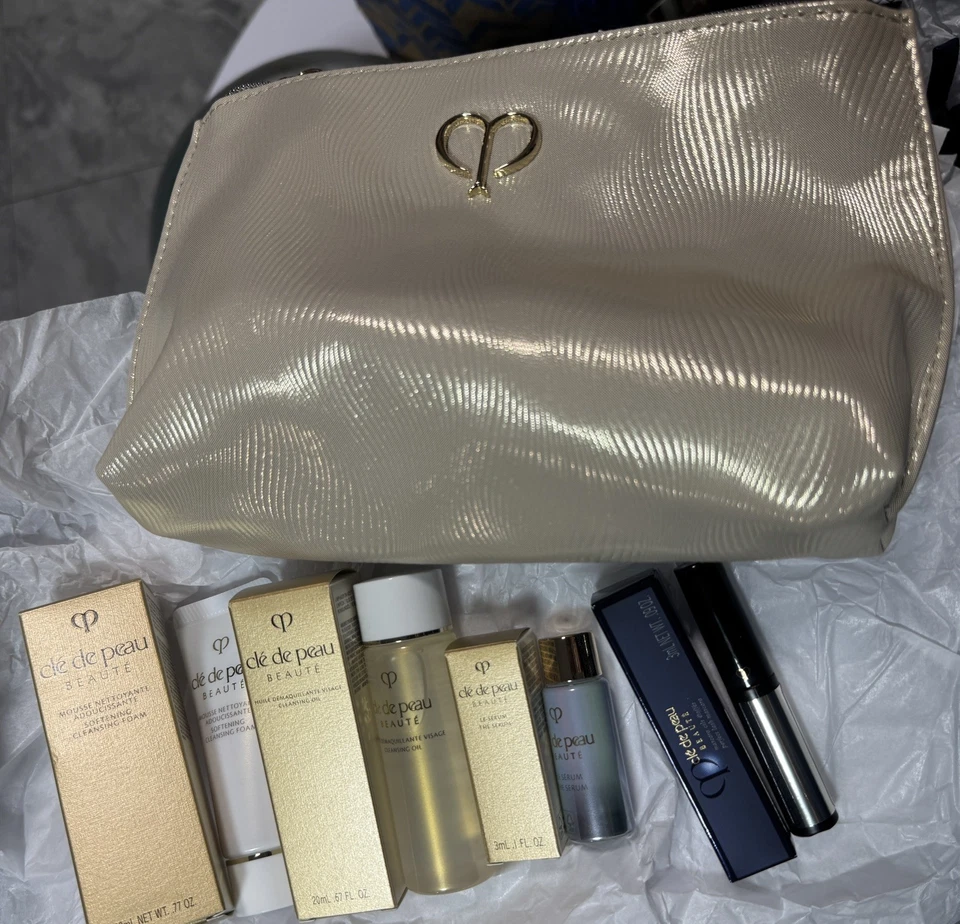 Juego de 5 piezas Cle De Peau ~ limpiador, aceite limpiador, Le Serum, máscara y bolsa Foto 2 de 2