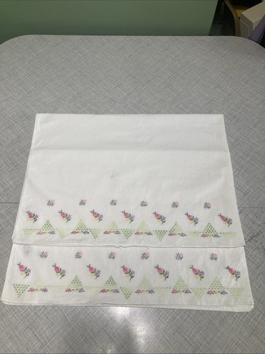 Vtg 1950s Pair Hand Embroidered Pillowcases White Cotton 20x30” Pink Floral READ