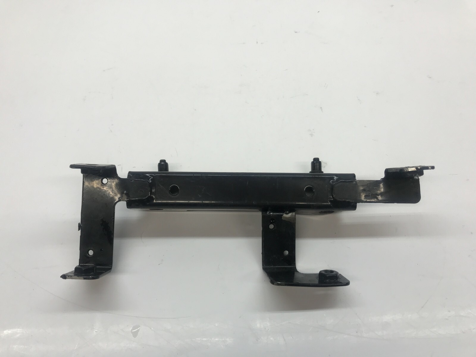 LAMBORGHINI AVENTADOR ENGINE OIL COOLER RETAINER BRACKET OEM 470115633A