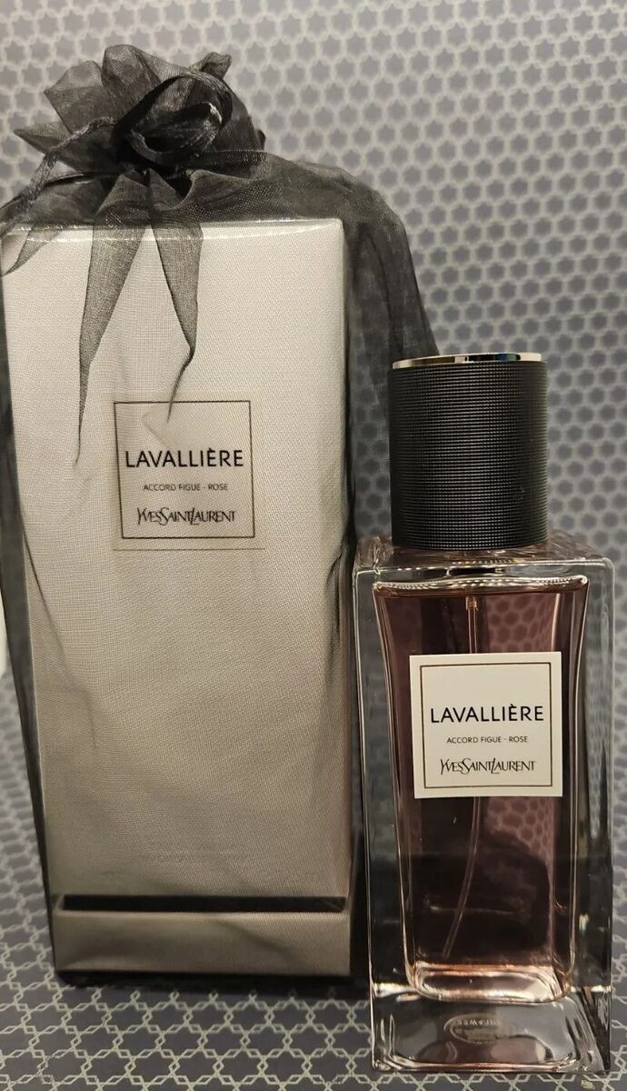 日曜日まで価格LAVALLIÈRE Yves Saint Laurent 香水 日曜日まで価格LAVALLIÈRE Yves Saint Laurent 香水