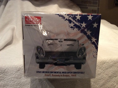 JFK KENNEDY SUN STAR 1/18 1:18 SCALE MODEL CAR - 1958 LINCOLN MKIII CONVERTIBLE - Picture 6 of 7