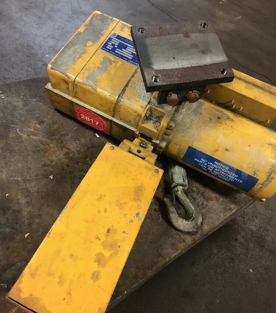 Acco WRIGHT WAY 1/2 Ton Electric Chain Hoist 460V 16/5 Fpm eBay