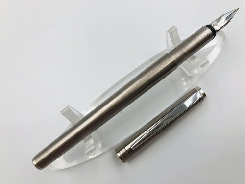 MONTBLANC MB Noblesse Fountain Pen St.Steel Silver Converter - 第 2/12 張圖片