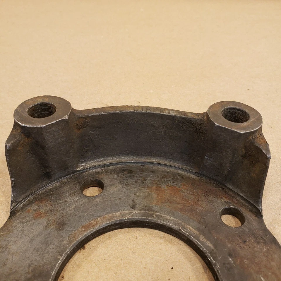 Placa adaptadora pinça de freio traseira direita Jaguar Mk II Mk 2 2.4L C16287 - Imagem 4 de 4