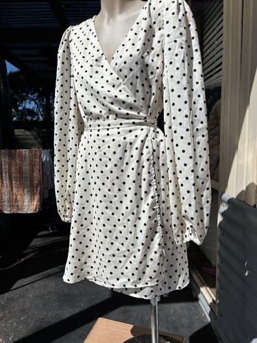SAVEL Satin wrapdress polkadot black-and-white longsleeve size 12 - Picture 3 of 13