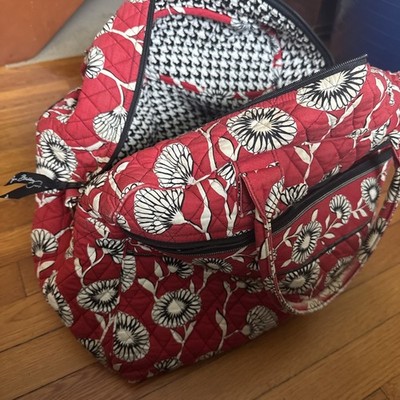 Vera Bradley  Deco Daisy Retired Pattern Summer 2011 Purse With Metal Clasp