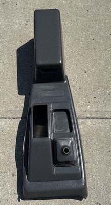 1986-93 Mazda Truck B2600 Automatic Center Console 4wd With Boot OEM 4x4