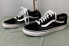VANS Old Skool Black w White Side Stripe Skater Shoes Men: 5.5 Women: 7.0