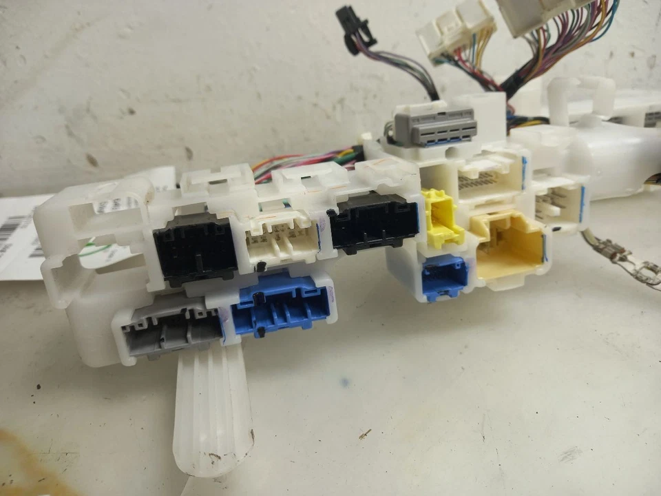 10 LEXUS RX450H TABLERO ARNÉS DE CABLES 82143-48520 Foto 2 de 4