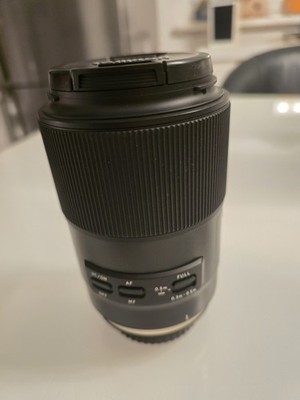 Tamron SP 90 mm F2.8 Di USD VC Macro 1:1 62 mm Filtergewinde (Canon EF Anschluss
