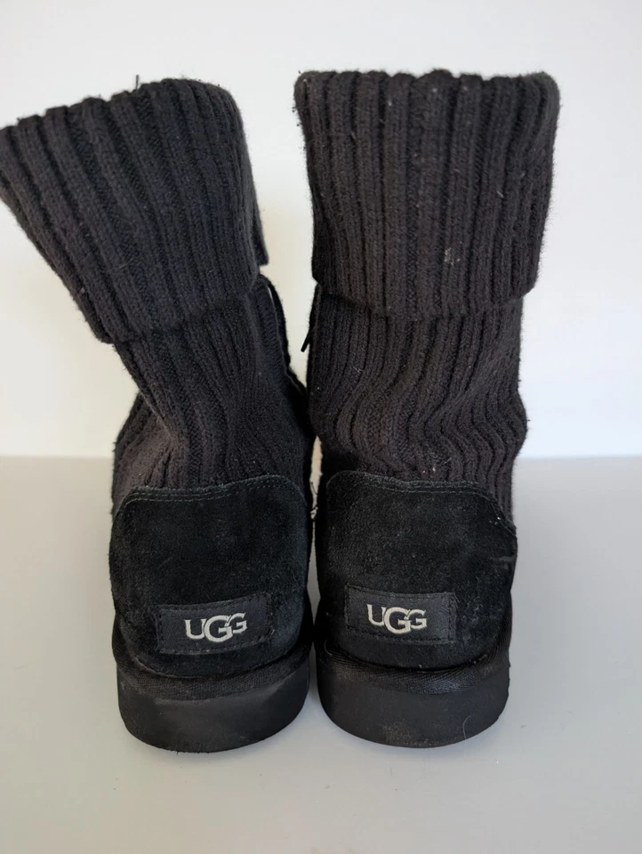 BOTAS MUJER UGG CLASSIC UGG Talla 9 punto carbón negras  Foto 3 de 4