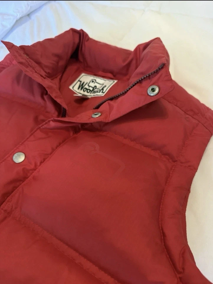 Vintage Woolrich 550 Fill Down Vest Men’s Small Red USA Made 70s 80s Puffer - Image 3 of 4