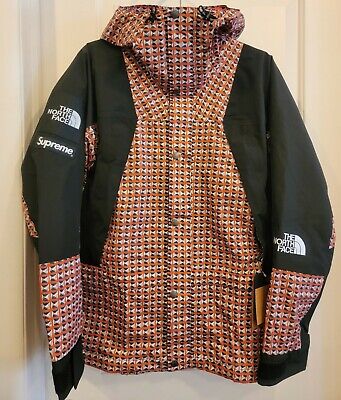 Supreme x The North Face Mountain Light Studded Red Size Supreme x The North Face Mountain Light Studded Red Size