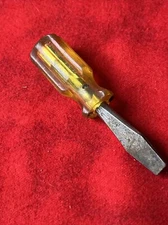 Vintage Oxwall USA stubby slotted screwdriver yellow handle  (t74)