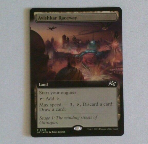 Avishkar Raceway - PROMOCIÓN DE ARTE EXTENDIDO EN LÁMINA - Aetherdrift DFT - 0425 - Magic MTG - Imagen 2 de 4