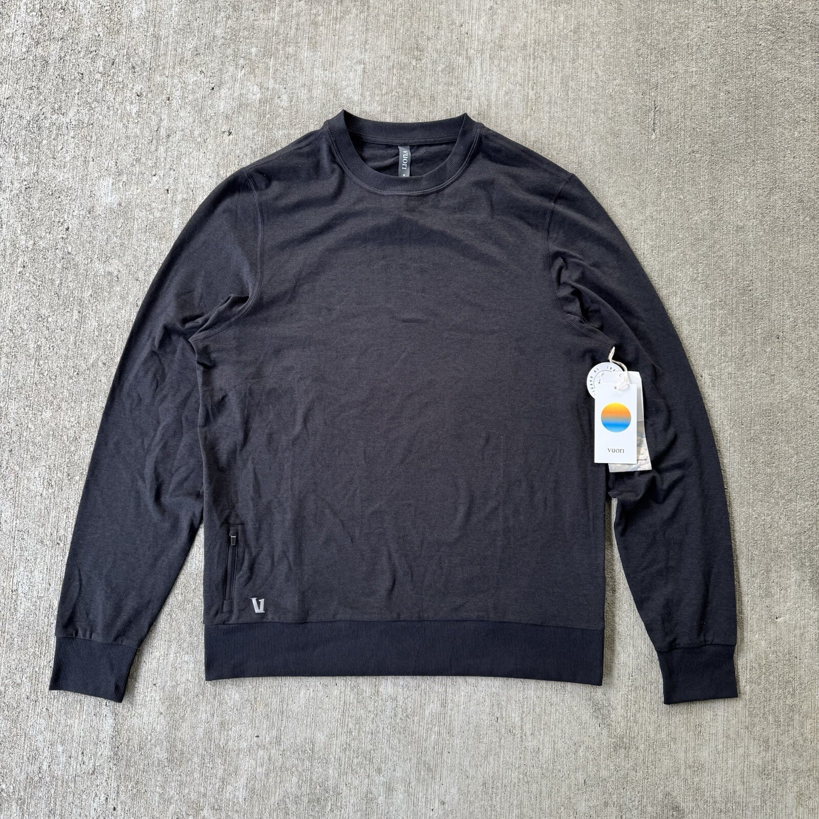 Vuori Ponto Performance Crew Black Heather Size M Gym Running Yoga Stretch Shirt V224