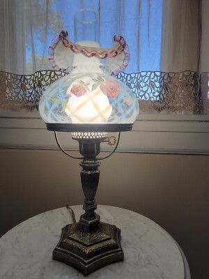 FENTON GLASS OPAL DIAMOND OPTIC TRELLIS PINK CREST LAMP HP