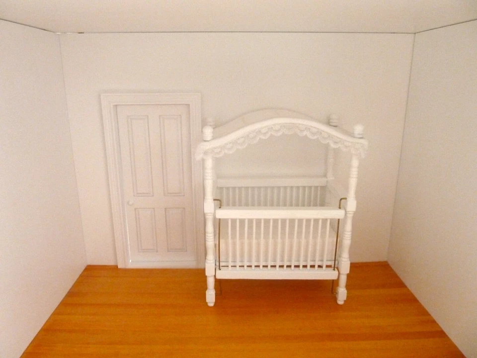 Dolls House Canopy Crib White Nursery Furniture Miniature 1:12th Scale FREE P&P - Image 3 of 4