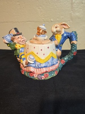 Fitz and Floyd Alice in Wonderland Teapot 1992   Mad Hatter & March Hare